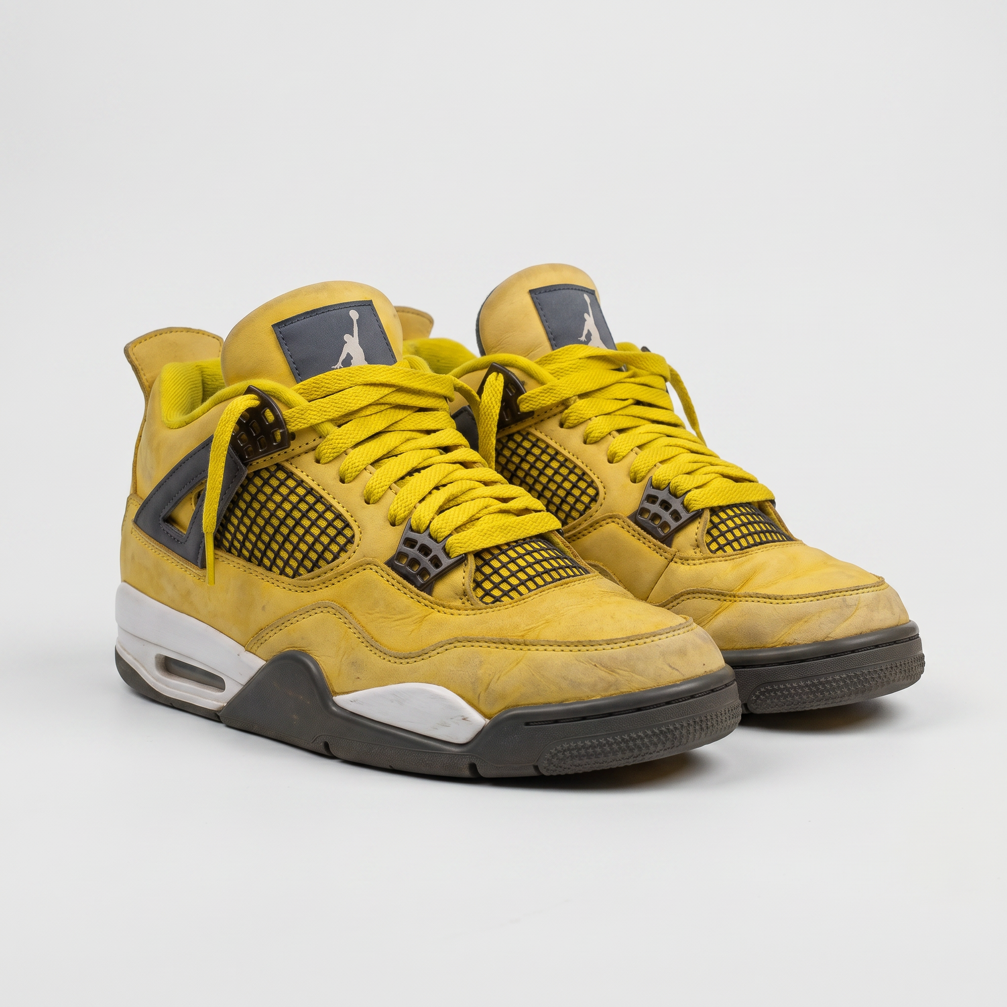 Air Jordan 4 Retro 'Lightning' (2021)