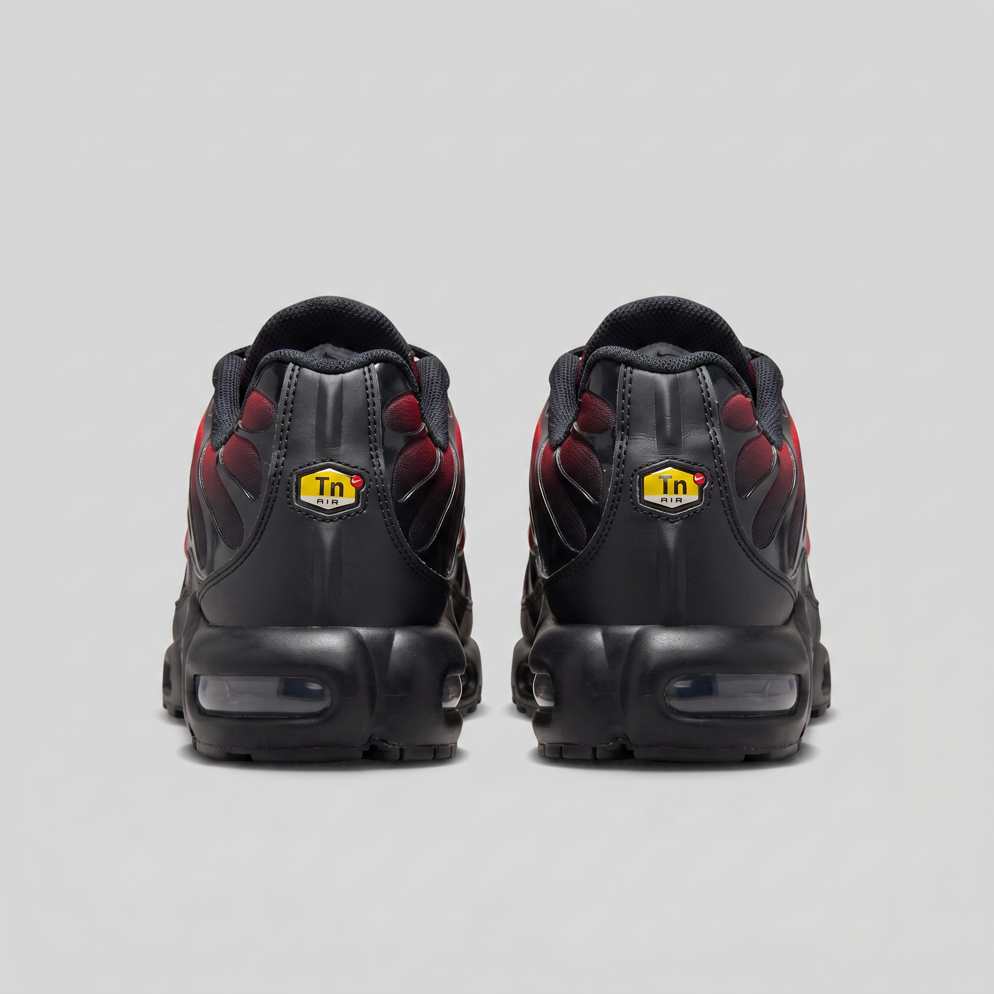 Nike Air Max Plus 'Deadpool'