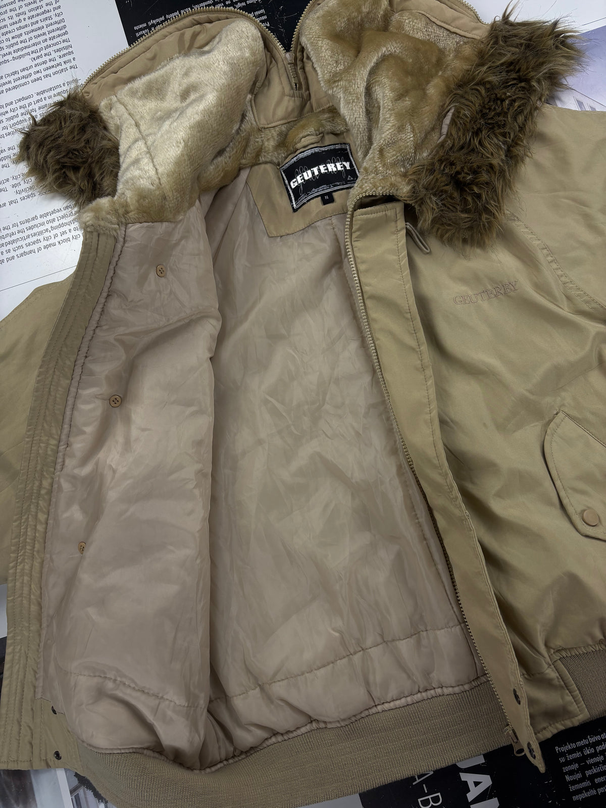 Y2K Geuterey Faux Fur Hooded Bomber Jacket Beige M