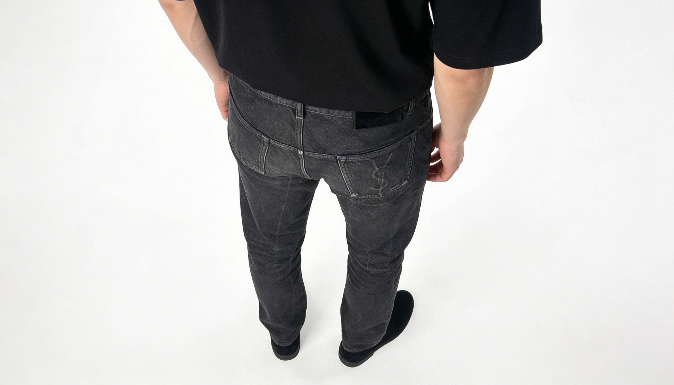Yves Saint Laurent Tightleg Jeans