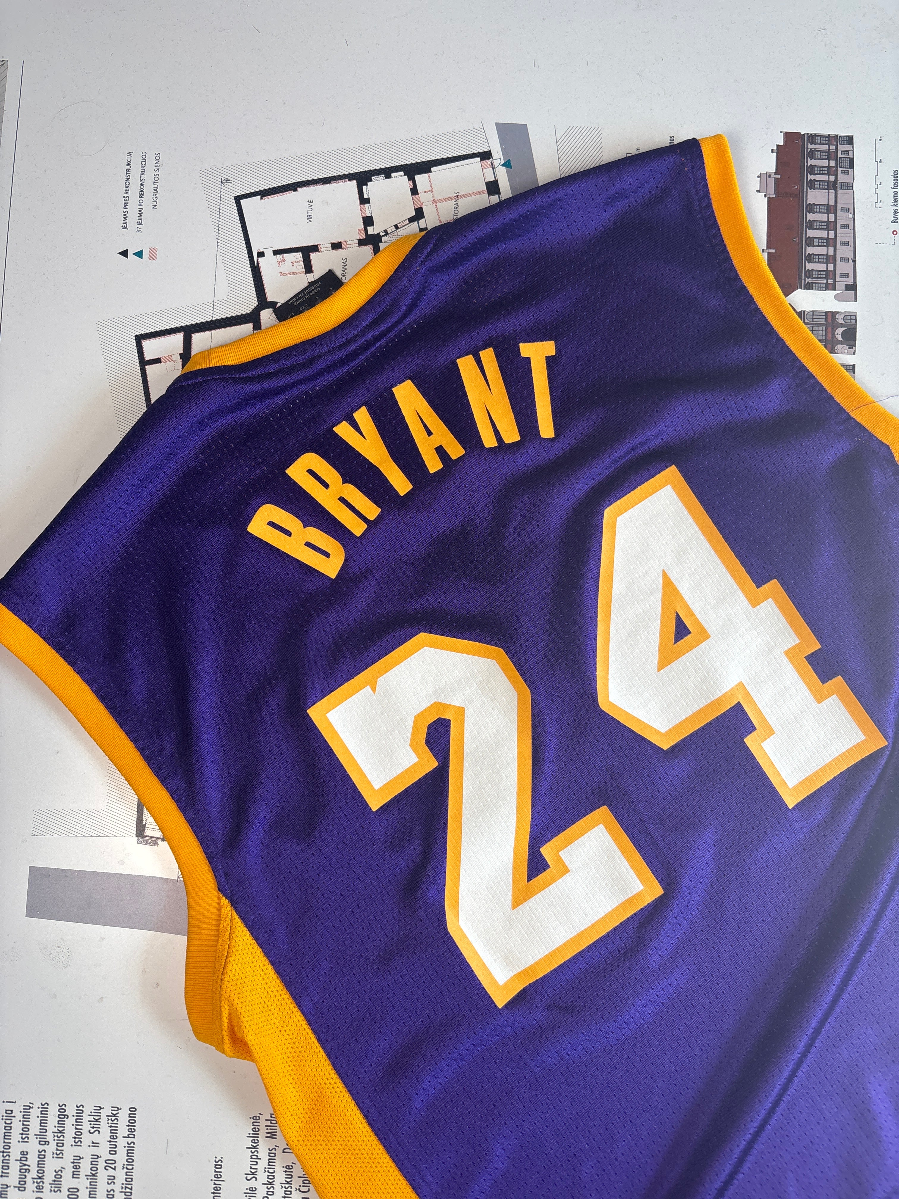 LA Lakers Kobe Bryant #24 Swingman Jersey