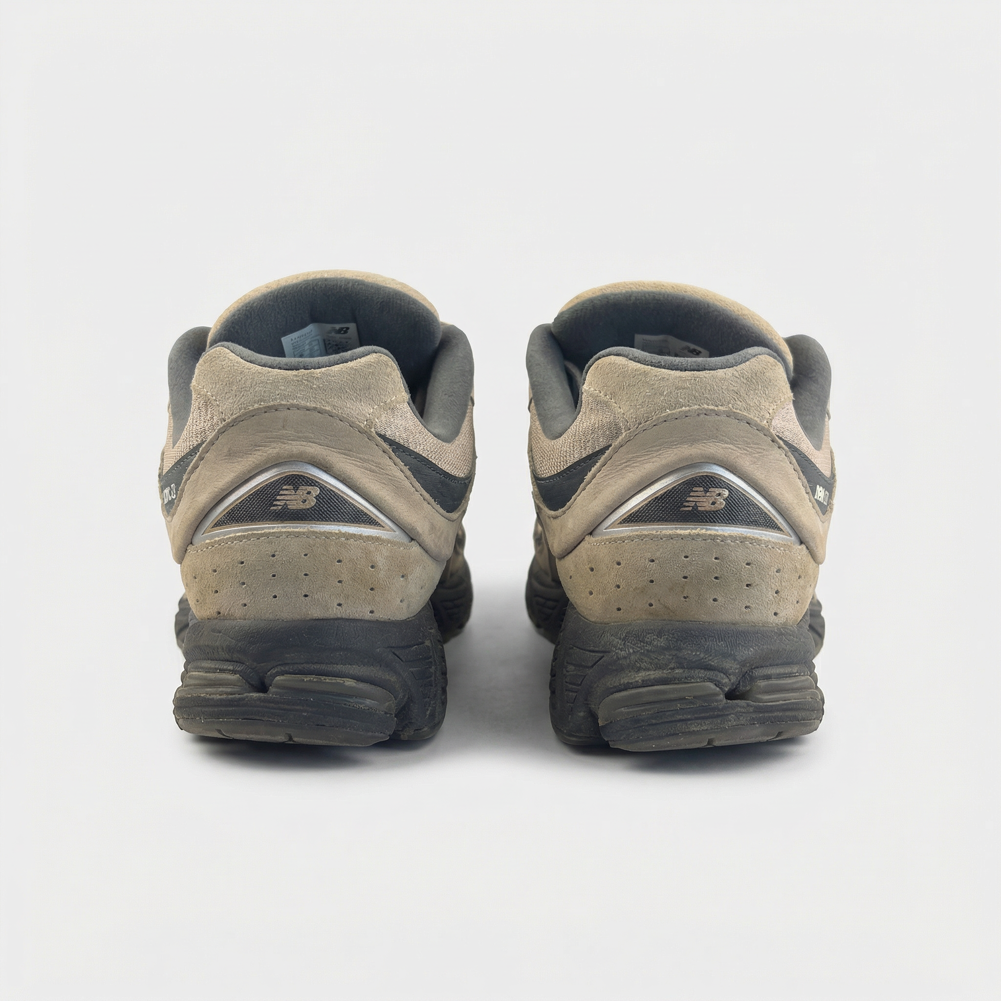 New Balance 2002R “Driftwood / Blacktop”